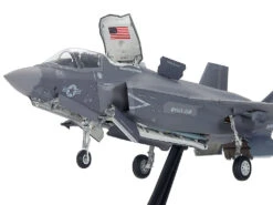 Tamiya Lockheed Martin F-35B Lightning II 1/72 17 Tamiya Lockheed Martin F-35B Lightning II 1/72 -Panda Hobby Shop LockheedMartinF 35BLightningII1 72 5