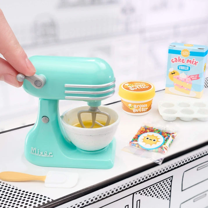 MGA Entertainment Miniverse - Make It Mini Appliances Series 2 - Single Blind Box 4 MGA Entertainment Miniverse - Make It Mini Appliances Series 2 - Single Blind Box - Image 4