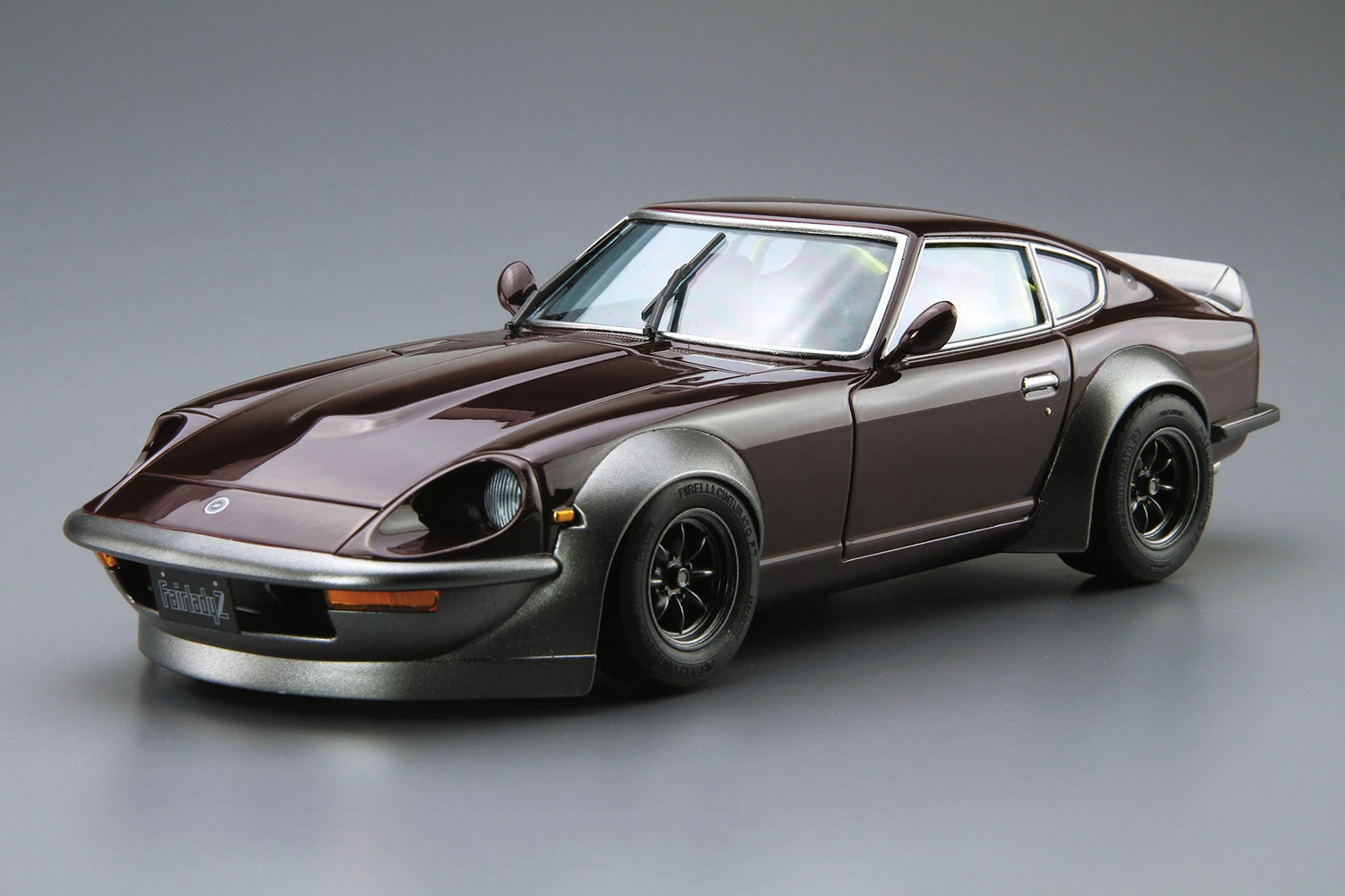 Aoshima Nissan S30 Fairlady Z AERO Custom 1/24 2 Aoshima Nissan S30 Fairlady Z AERO Custom 1/24 - Image 2