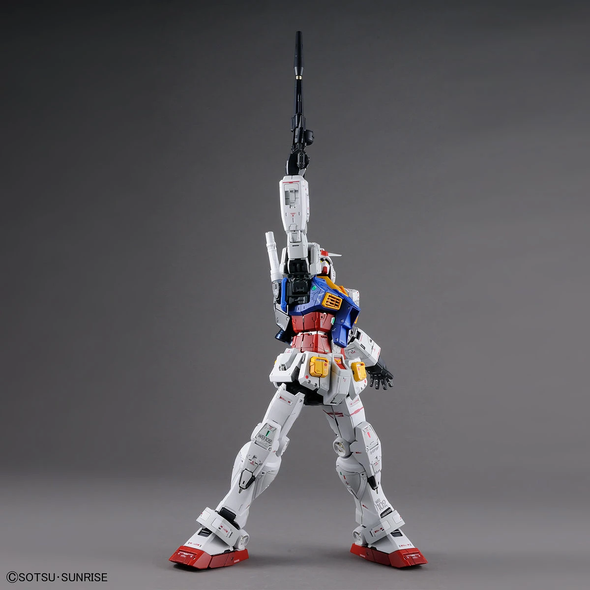 Bandai PG Unleashed RX-78-2 Gundam 1/60 7 Bandai PG Unleashed RX-78-2 Gundam 1/60 - Image 7