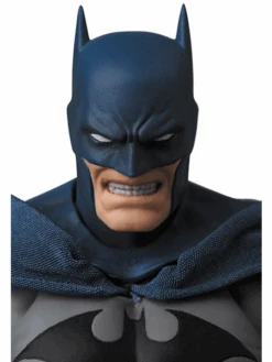 [Pre-Order END][ETA Q3 2025] Mafex - Batman - Batman: Hush -Panda Hobby Shop Pre Order ETAQ32025 Mafex Batman Batman Hush 3