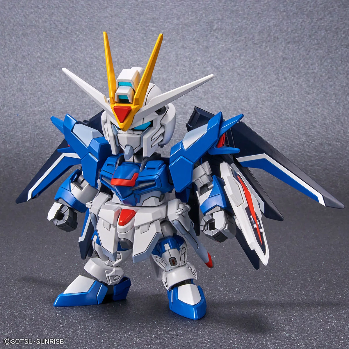 Bandai SD EX-Standard 020 Rising Freedom Gundam 2 Bandai SD EX-Standard 020 Rising Freedom Gundam - Image 2